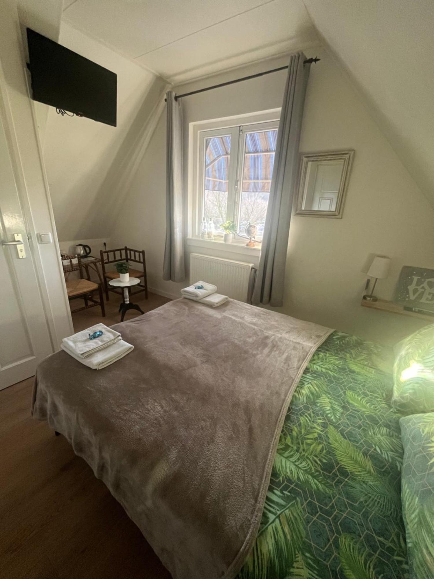 B&B De Zandtaart Egmond aan Zee Esterno foto