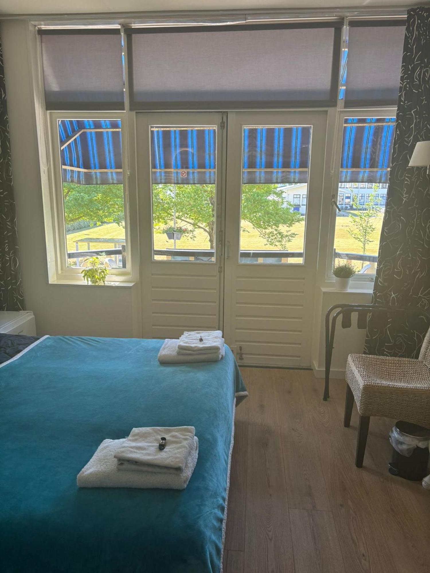 B&B De Zandtaart Egmond aan Zee Esterno foto